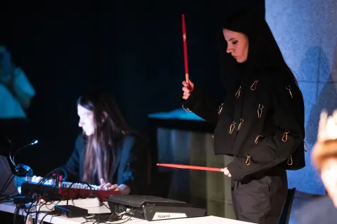 VAKAT collective performing