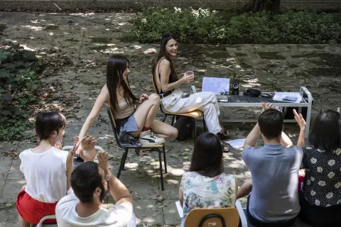 Fina presentation in the garden